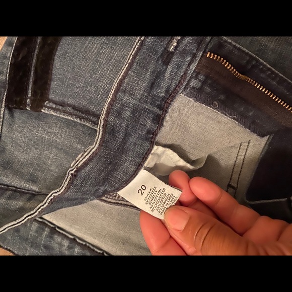 SOLD - Picture 2 of 4